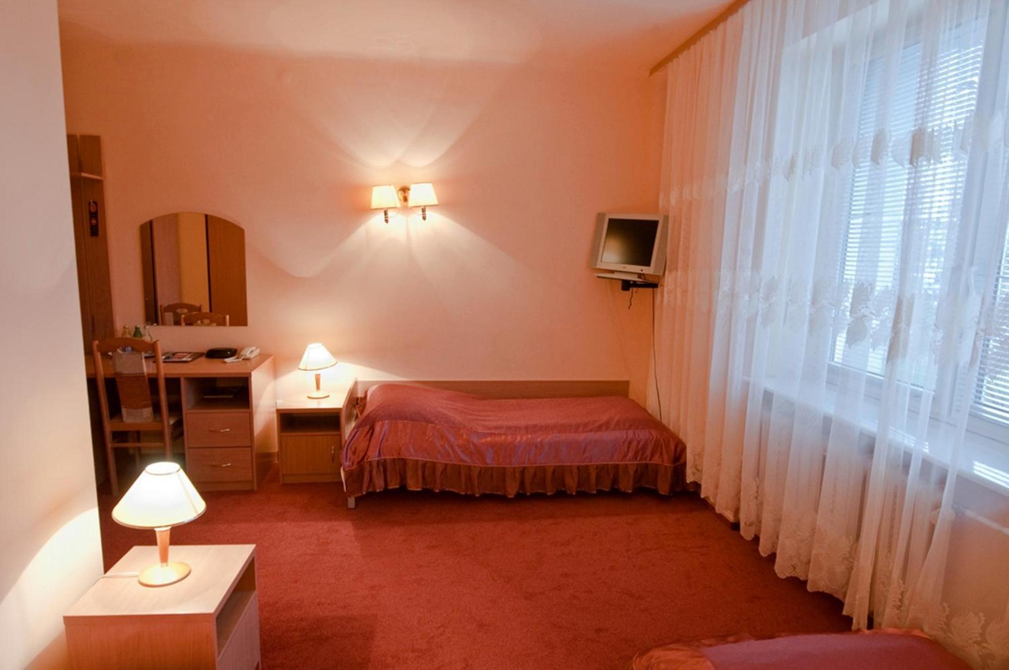 Hotel Iskra Radom Zimmer foto